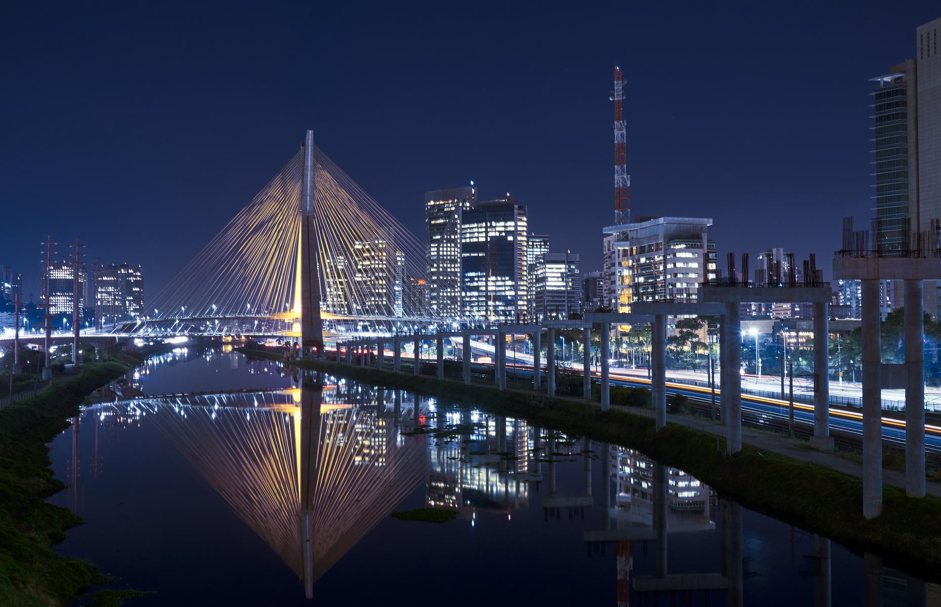 Sao Paulo (1,352 UHNWIs)
